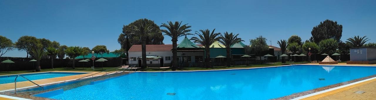 Camping Carlos III La Carlota Exteriér fotografie